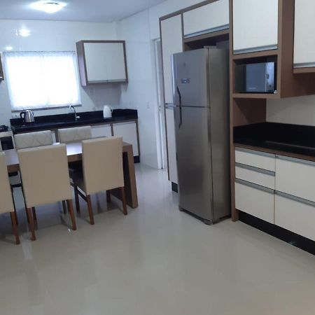 Apartamento 2 Dormitorio Praia De Bombas Bombinhas Eksteriør billede